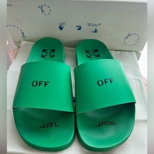 OFF WHITE Men’s Green Pool Beach Rubber Slides Right Left Print Sandals EU 40